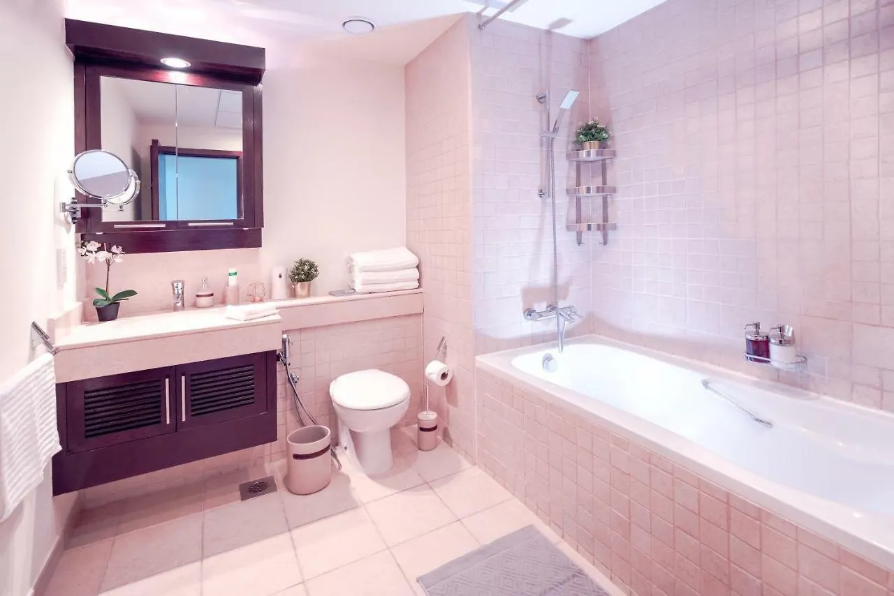 Burj Grand Apartment - Four Bedrooms Dubaj