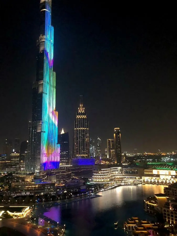 Burj Grand Apartment - Four Bedrooms Dubai